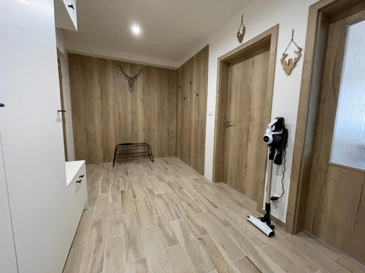 Klinovec Apartments Luxury Loučná pod Klínovcem المظهر الخارجي الصورة